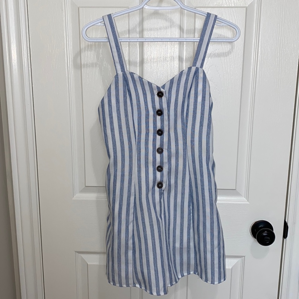 Linen Lux | Woman’s Striped Button Up Romper w/Adjustable Straps - Size Medium